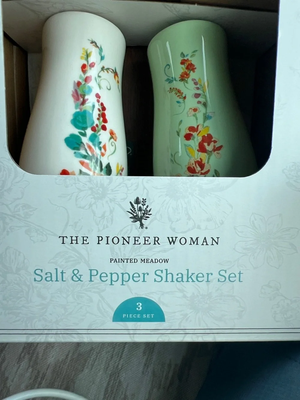NWT The Pioneer Woman Ceramic Painted Meadow 3 Pieces Salt & Pepper Shakers